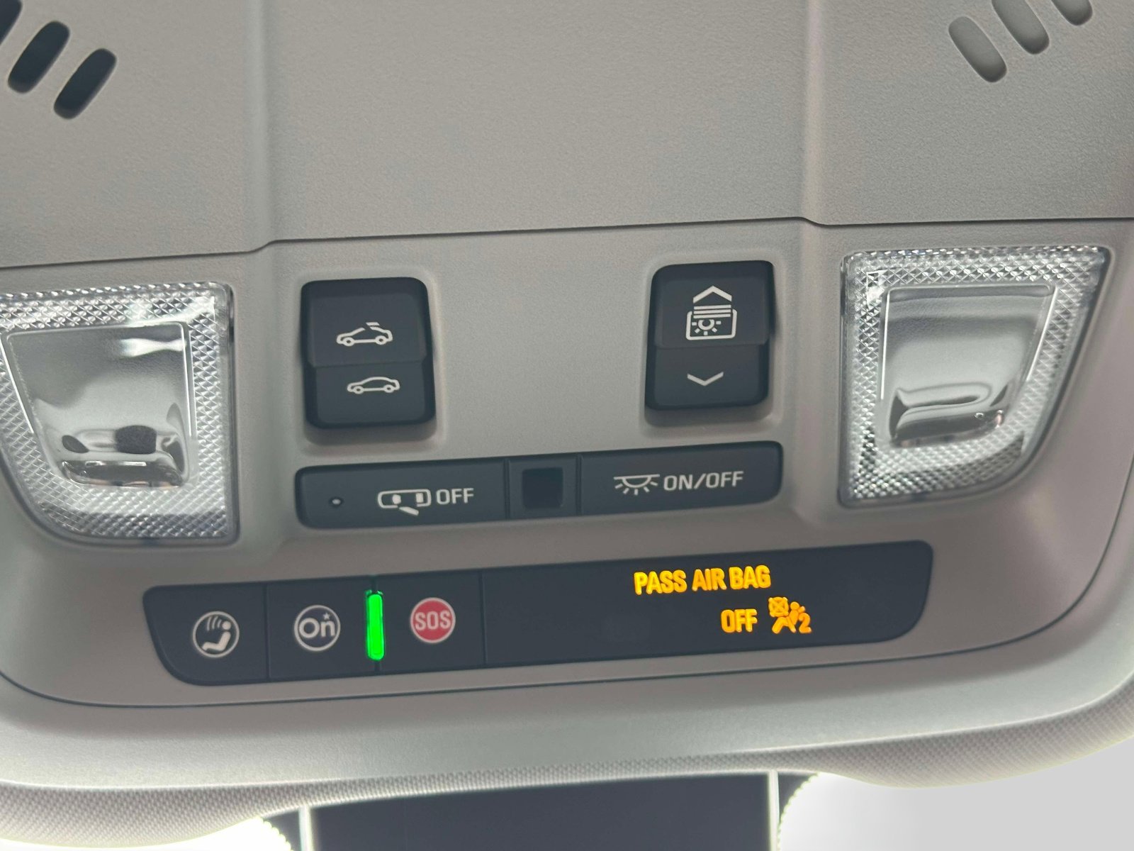 Used 2023 Chevrolet Equinox LT image 39