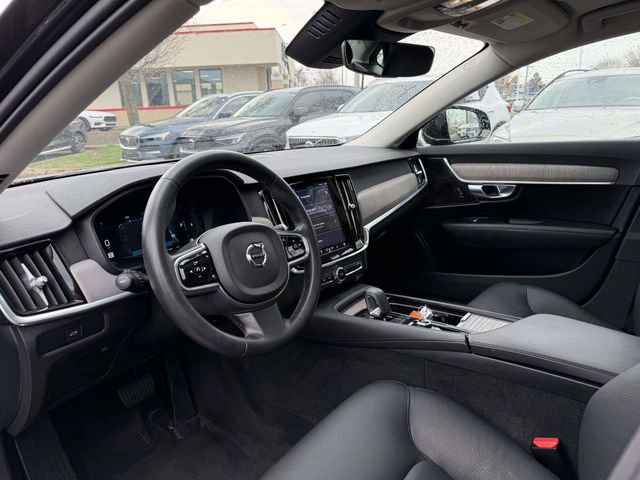 Used 2023 Volvo S90 B6 Plus w/ Protection Package Premier image 15