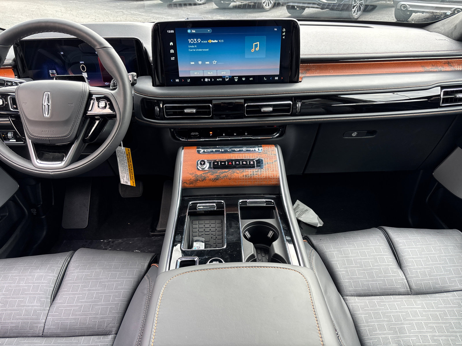 New 2026 Lincoln Aviator Black Label w/ Black Label Special Edition image 31