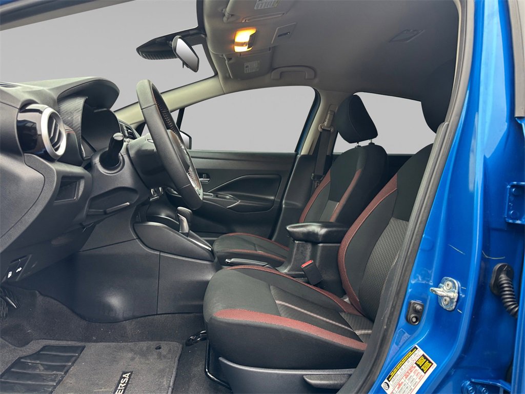 Used 2024 Nissan Versa SR w/ Trunk Package image 11