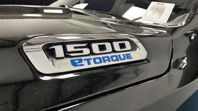 New 2026 RAM 1500 Laramie w/ Chrome Appearance Group AWD/4WD image 43