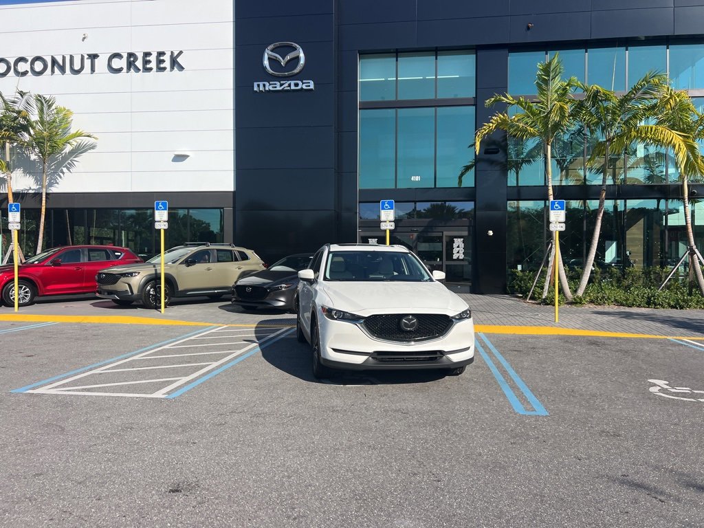 Used 2018 MAZDA CX-5 Touring w/ Preferred Equipment Package image 2