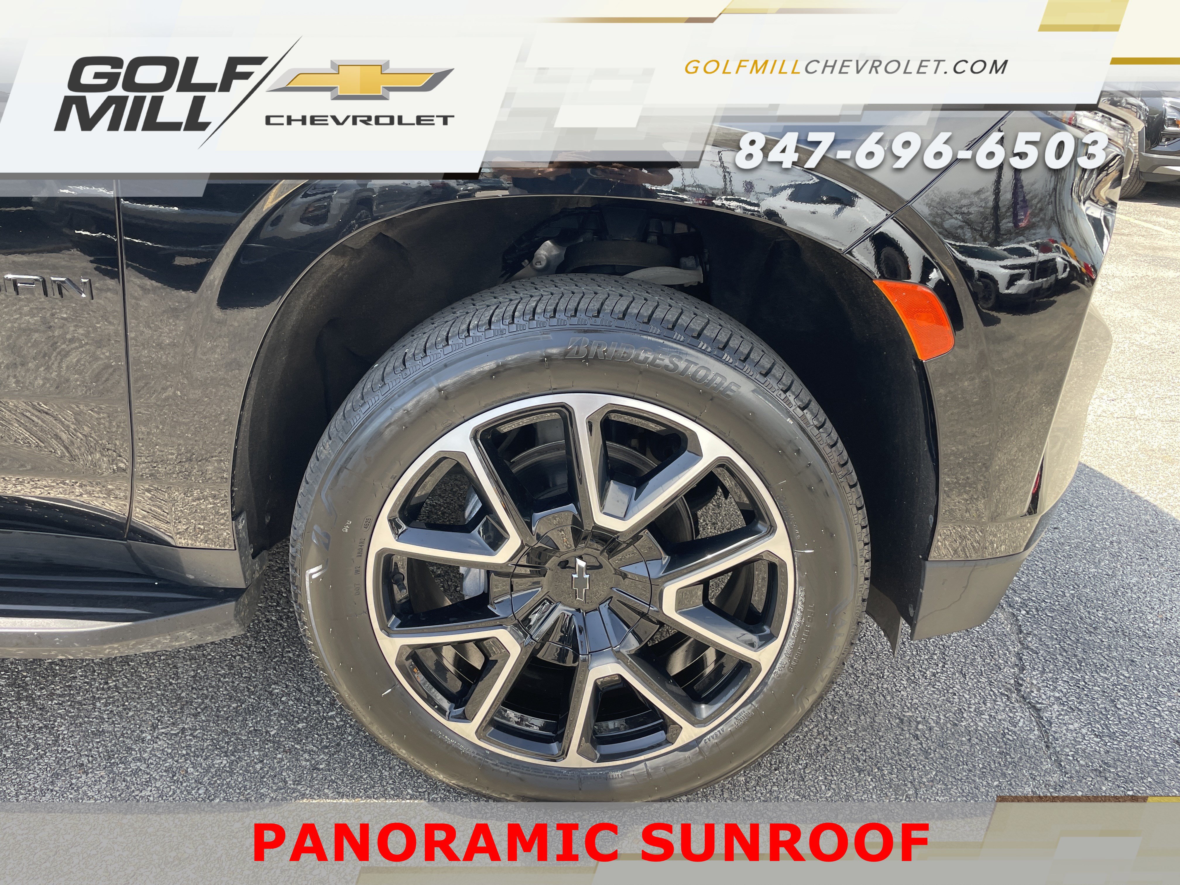Used 2024 Chevrolet Suburban RST w/ Luxury Package AWD/4WD image 35