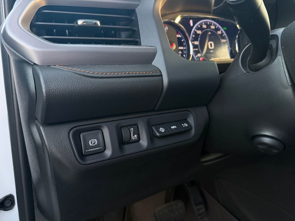 Used 2023 GMC Acadia AT4 w/ Technology Package image 13