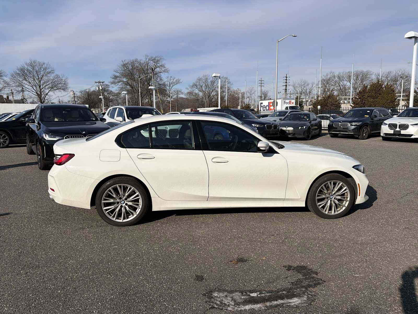 Certified 2023 BMW 330i xDrive Sedan w/ Driving Assistance Package image 7