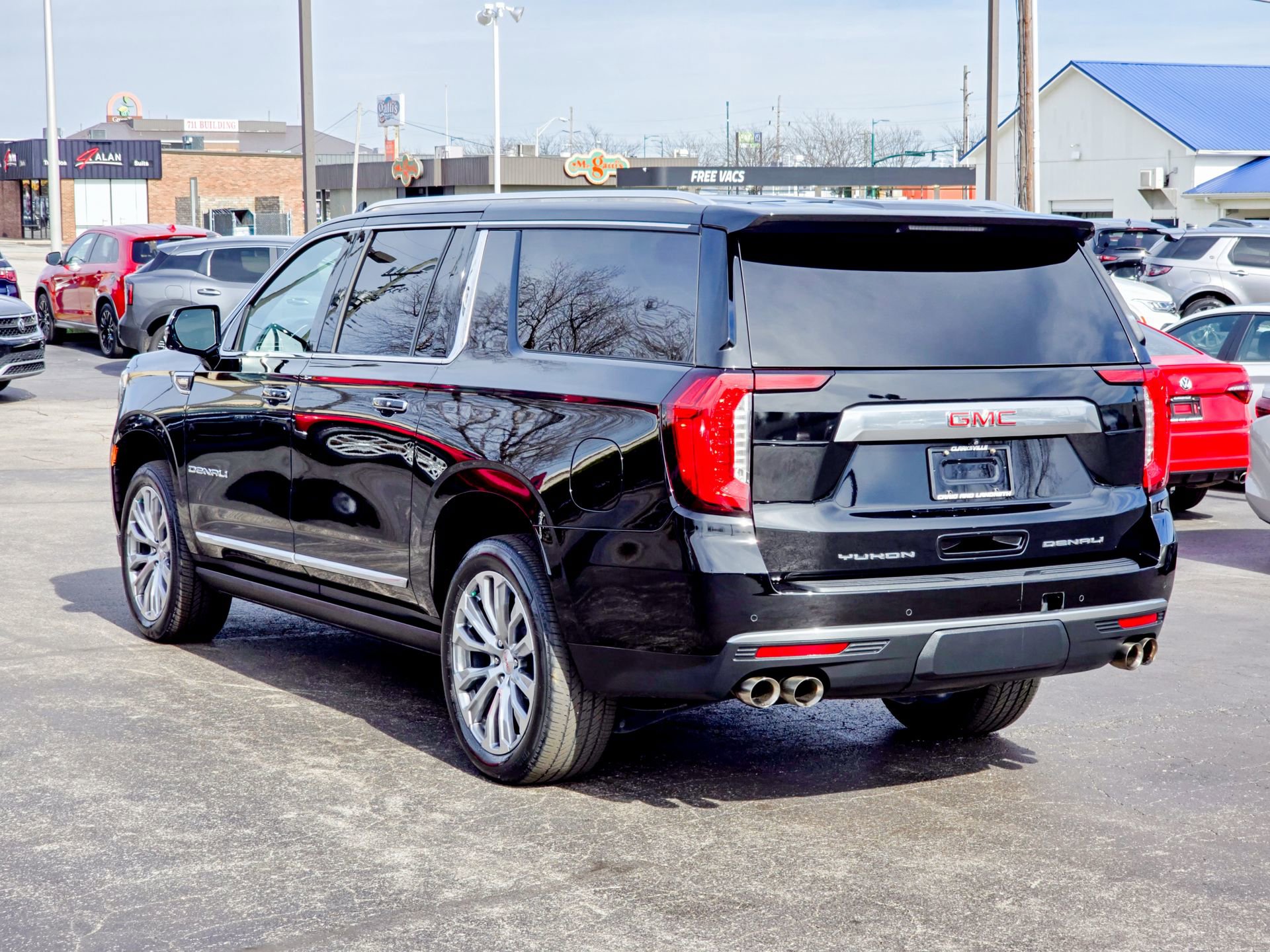 Used 2023 GMC Yukon XL Denali w/ Max Trailering Package image 17