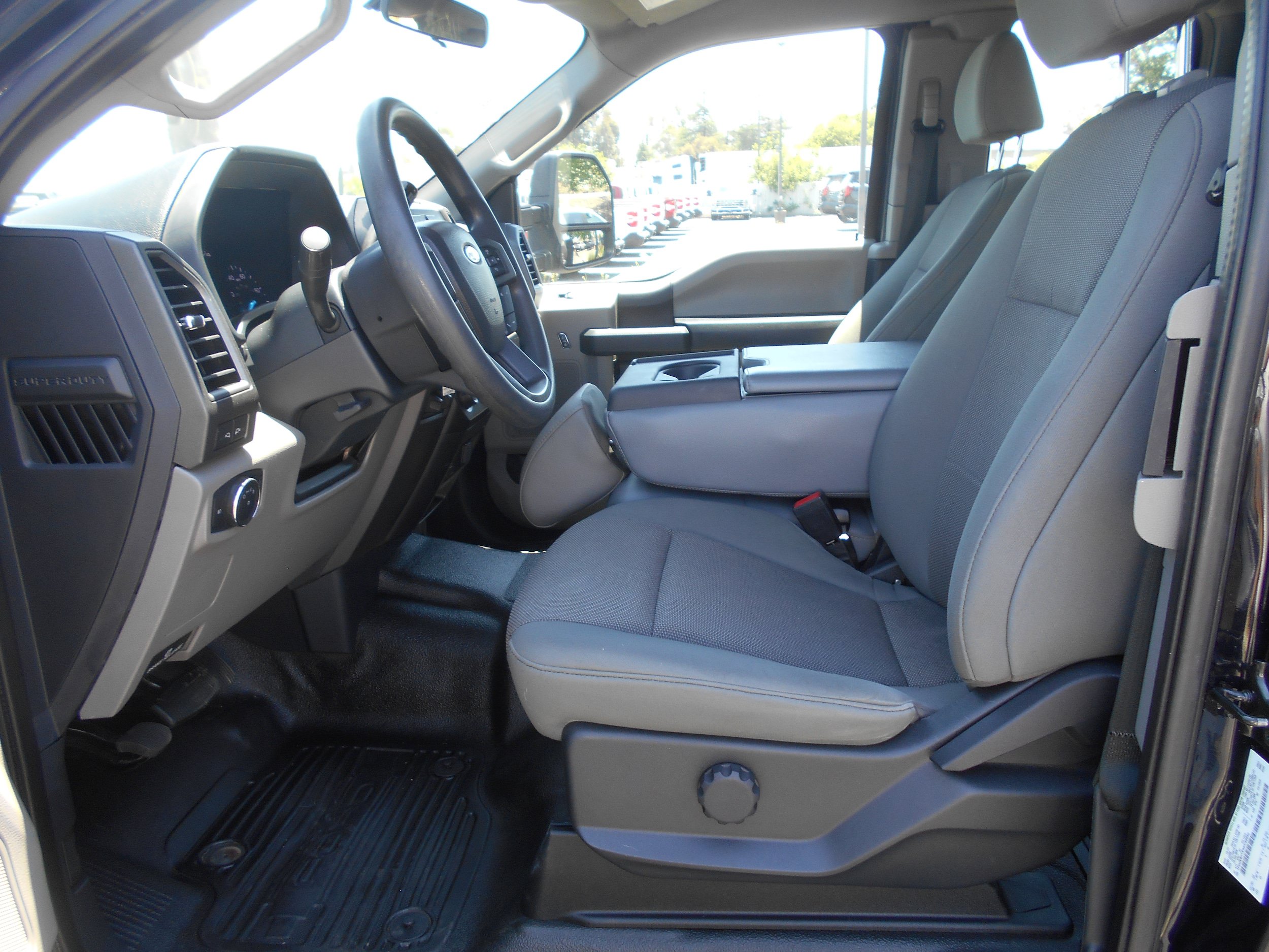 Used 2022 Ford F450 XL w/ Power Equipment Group AWD/4WD image 2