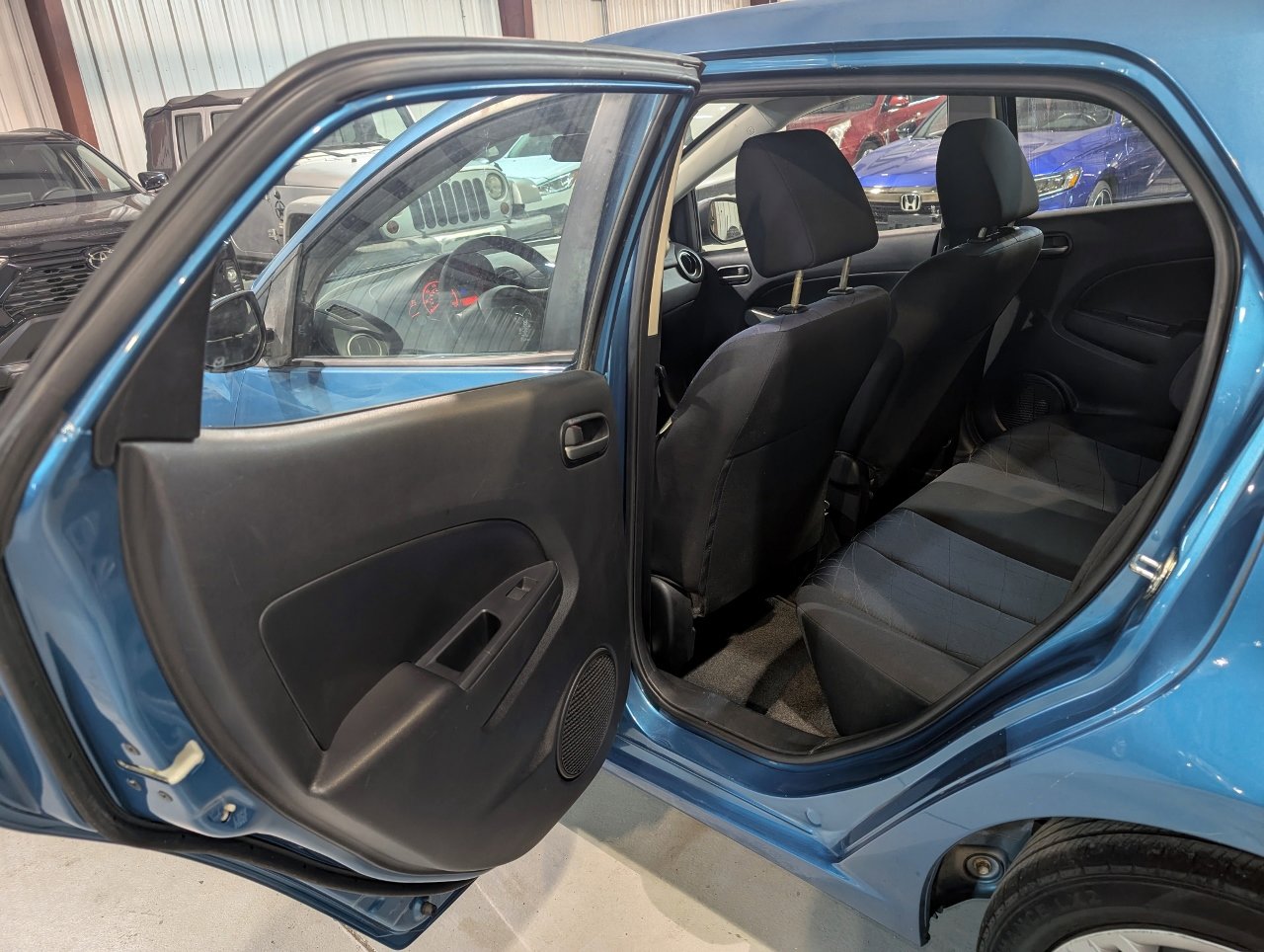 Used 2012 MAZDA MAZDA2 Sport image 17