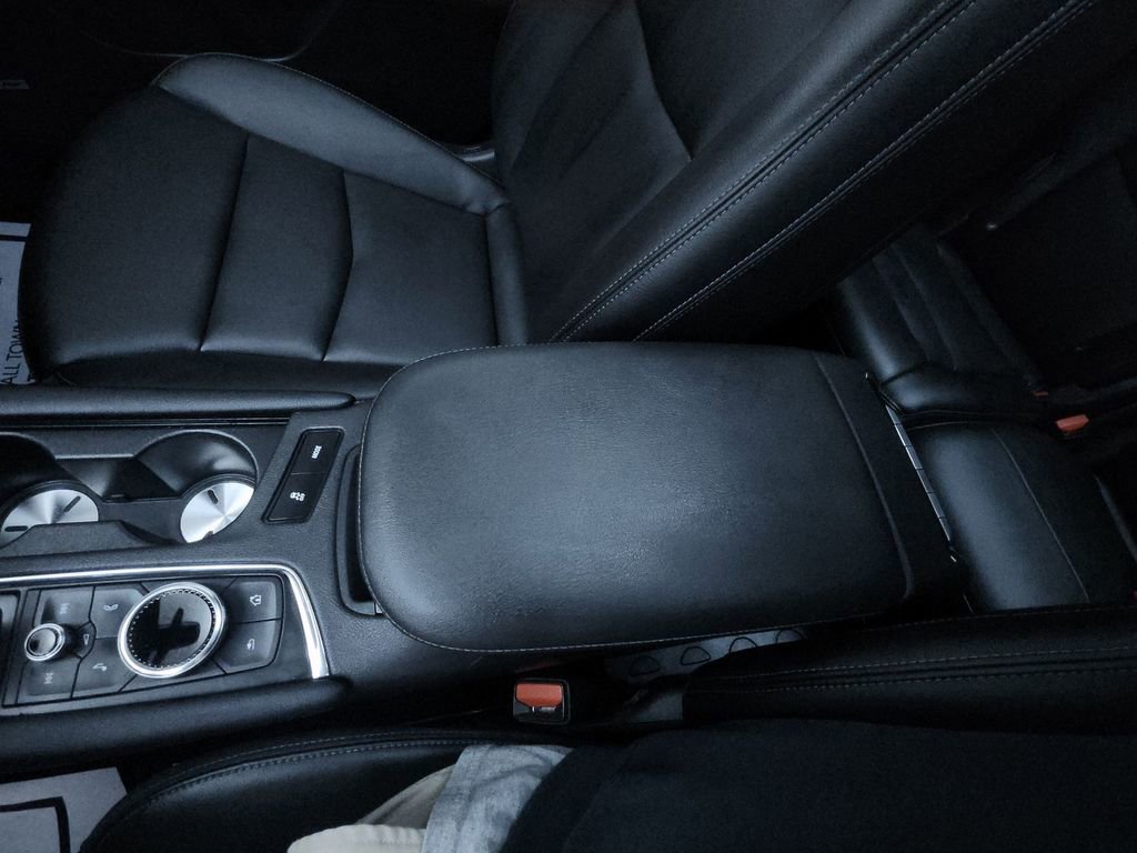 Used 2024 Cadillac XT6 Luxury w/ LPO, Floor Liner Package FWD image 20