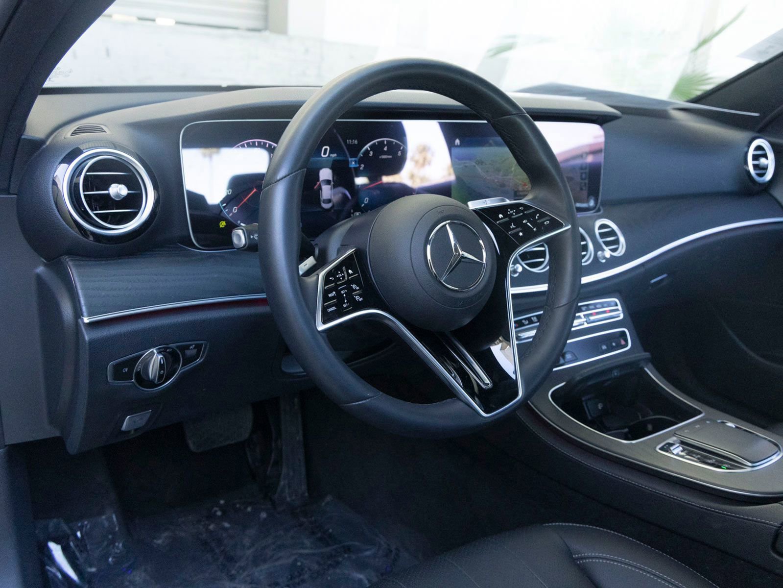 Used 2022 Mercedes-Benz E 350 Sedan image 15