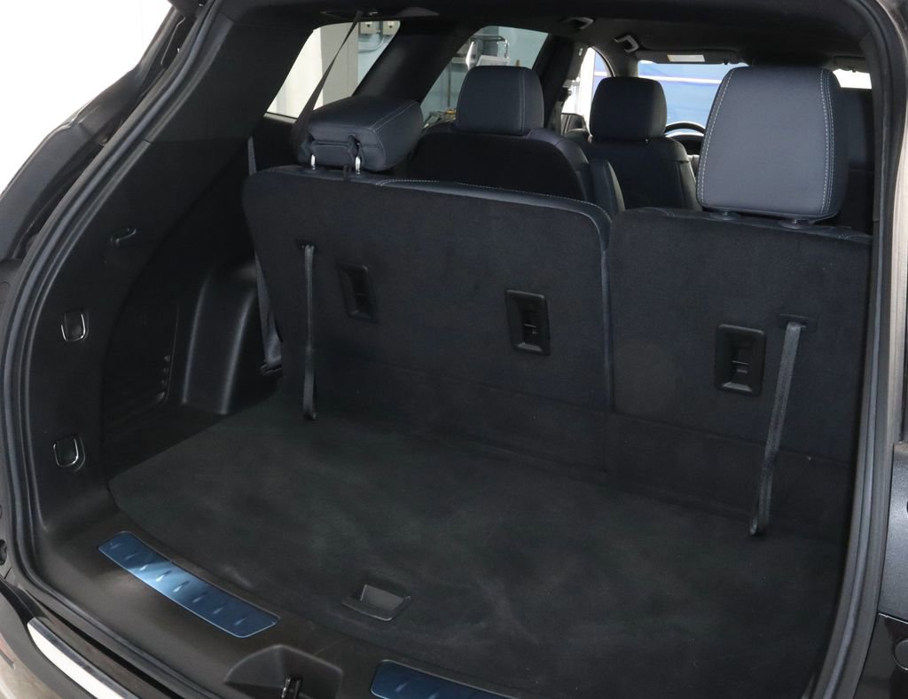 Used 2024 Buick Enclave Essence w/ Sport Touring Edition FWD image 14