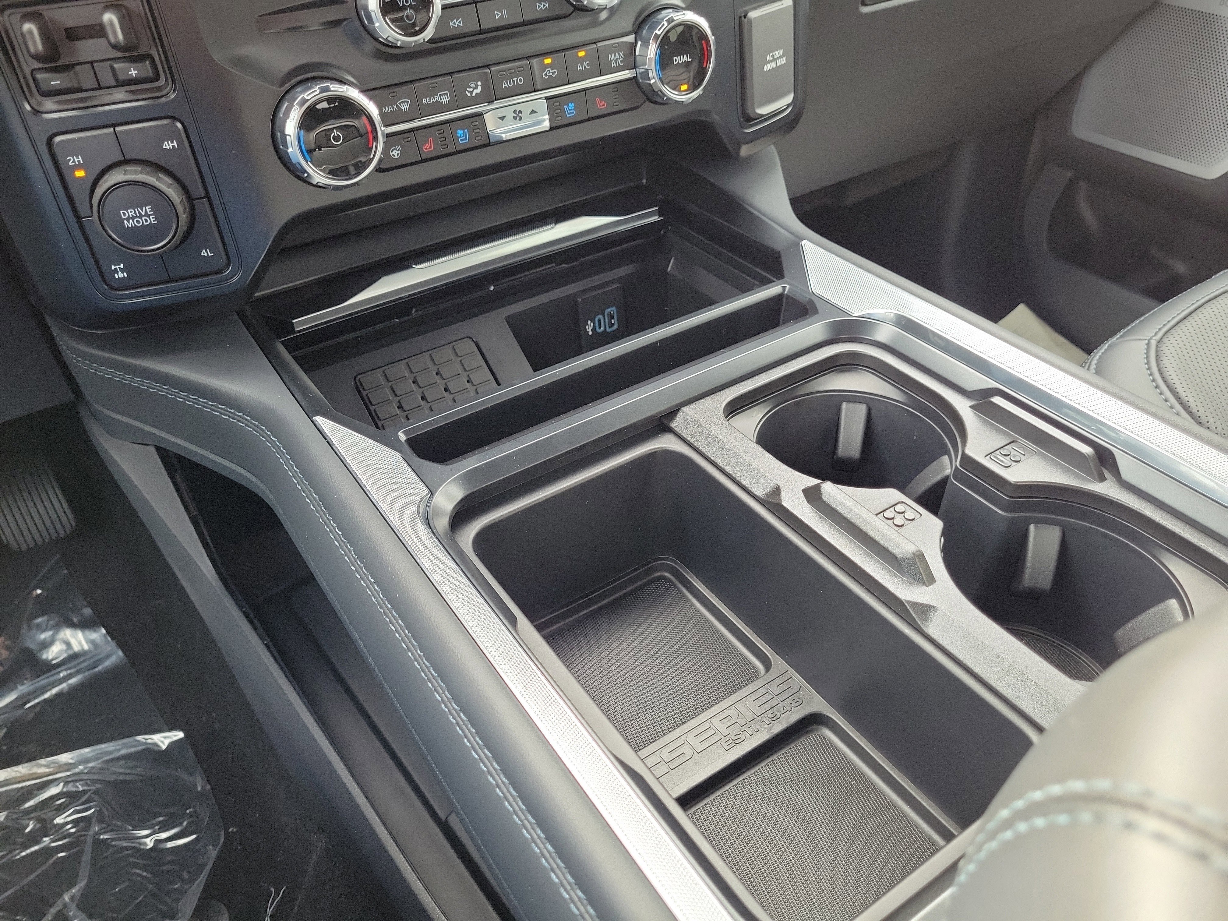 New 2026 Ford F350 Platinum image 34