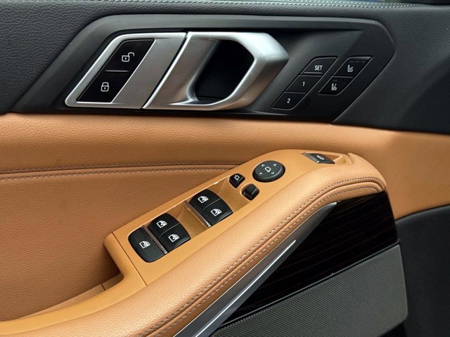 Used 2020 BMW X5 xDrive40i w/ Premium Package image 19