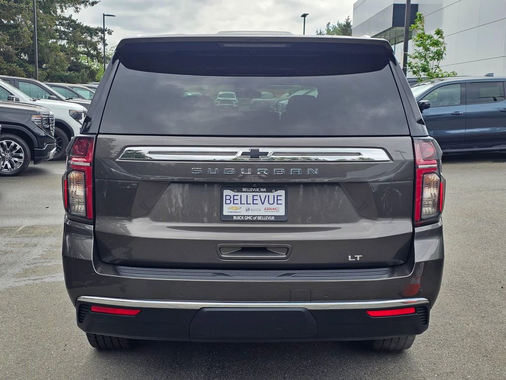 Used 2021 Chevrolet Suburban LT w/ LT Signature Package AWD/4WD image 4
