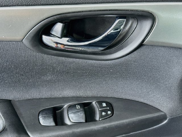 Used 2017 Nissan Sentra S FWD image 19