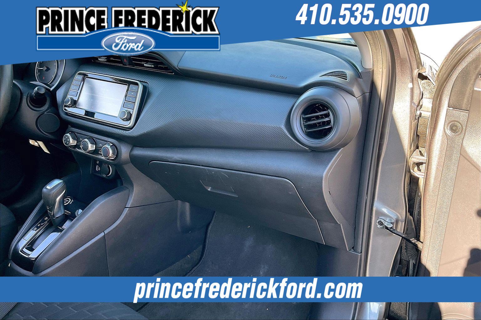 Used 2022 Nissan Kicks S image 15