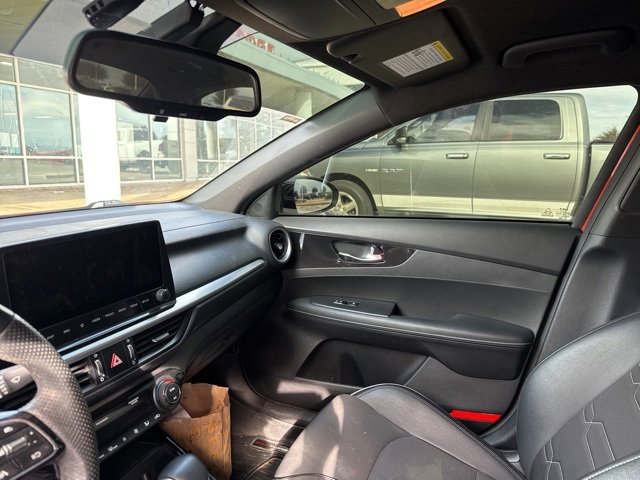 Used 2022 Kia Forte GT-Line image 15