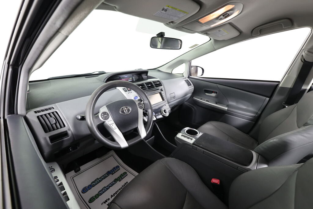 Used 2014 Toyota Prius V Two image 10