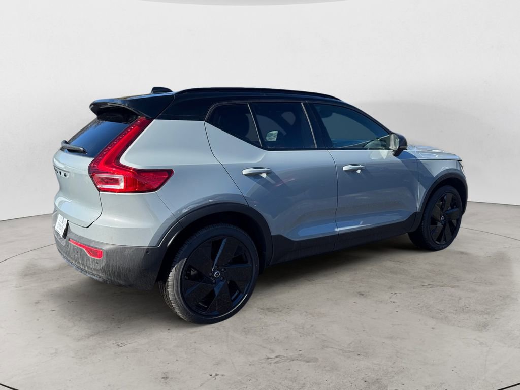 New 2026 Volvo EX40 Ultra AWD/4WD image 7