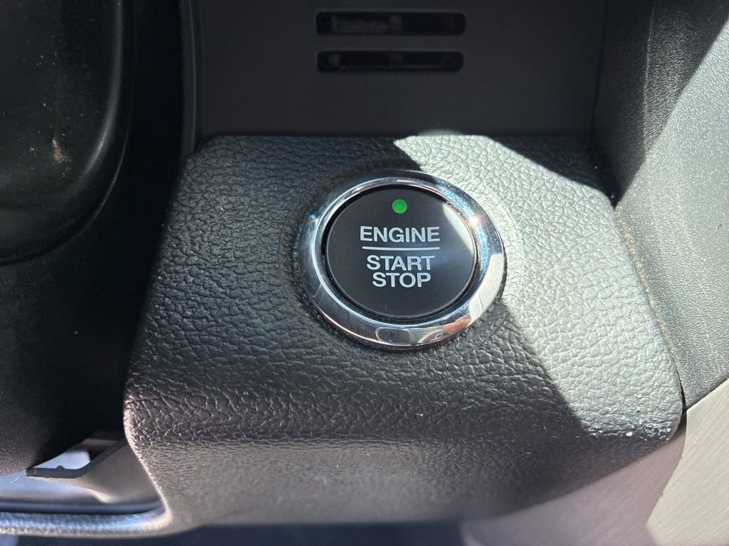 Used 2019 Ford F250 Platinum w/ Platinum Ultimate Package AWD/4WD image 35
