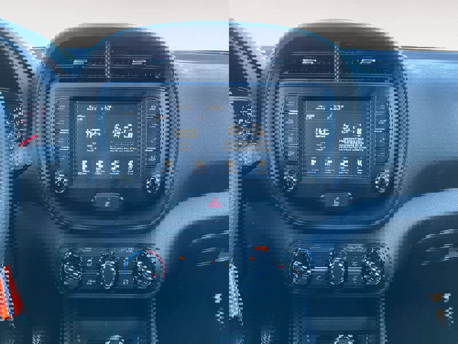 Used 2021 Kia Soul LX image 13