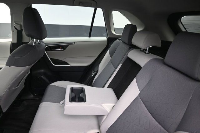 Certified 2025 Toyota RAV4 XLE AWD/4WD image 24