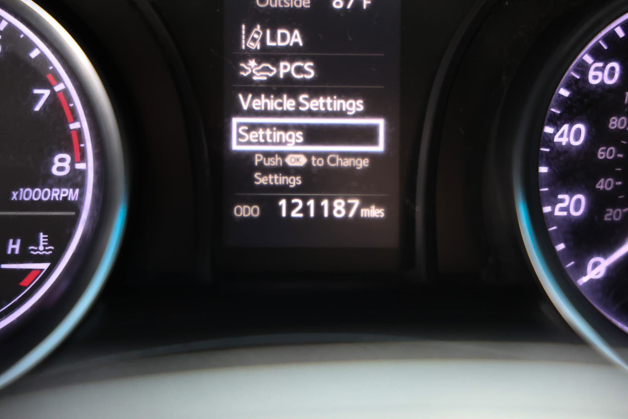 Used 2018 Toyota Camry LE FWD image 45