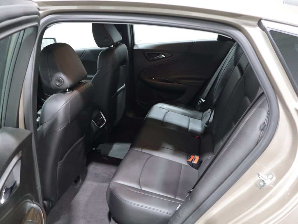 Used 2024 Chevrolet Malibu LT FWD image 18