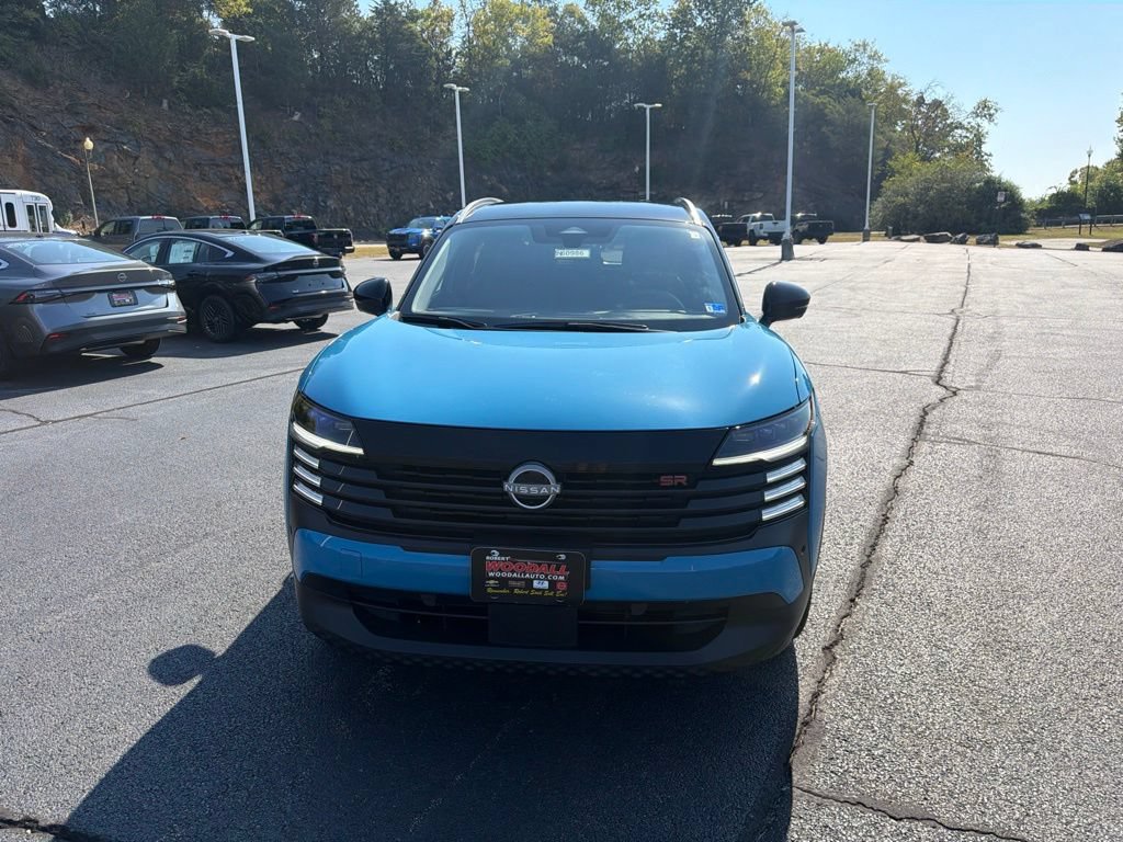 New 2026 Nissan Kicks SR FWD image 2