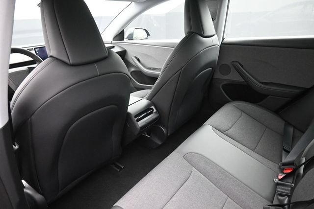 Used 2025 Tesla Model 3 RWD image 6