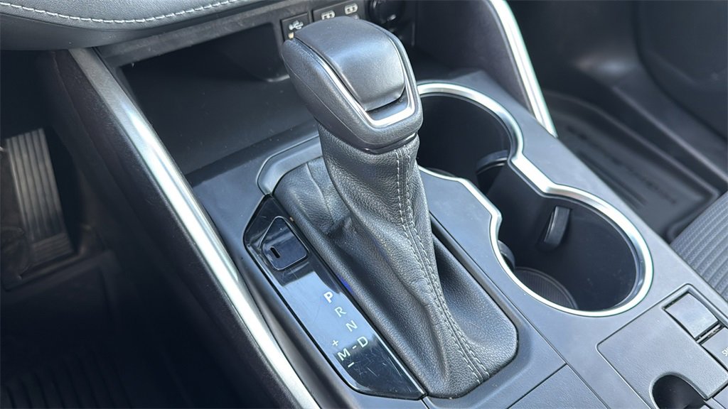 Used 2023 Toyota Highlander LE image 27