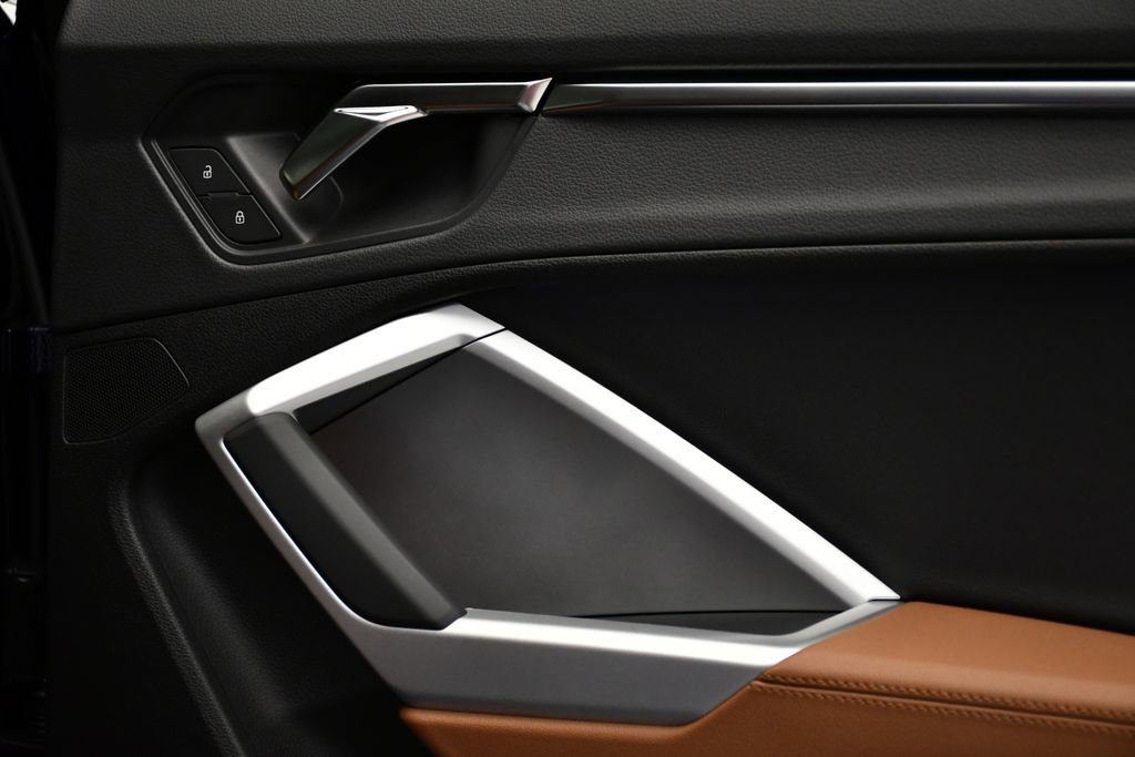 Used 2025 Audi Q3 2.0T Premium w/ Convenience Package image 52