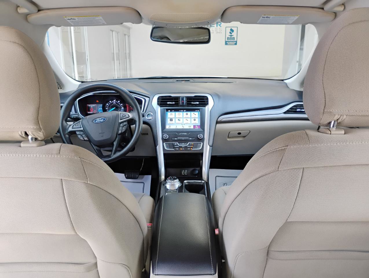 Used 2019 Ford Fusion SE image 24