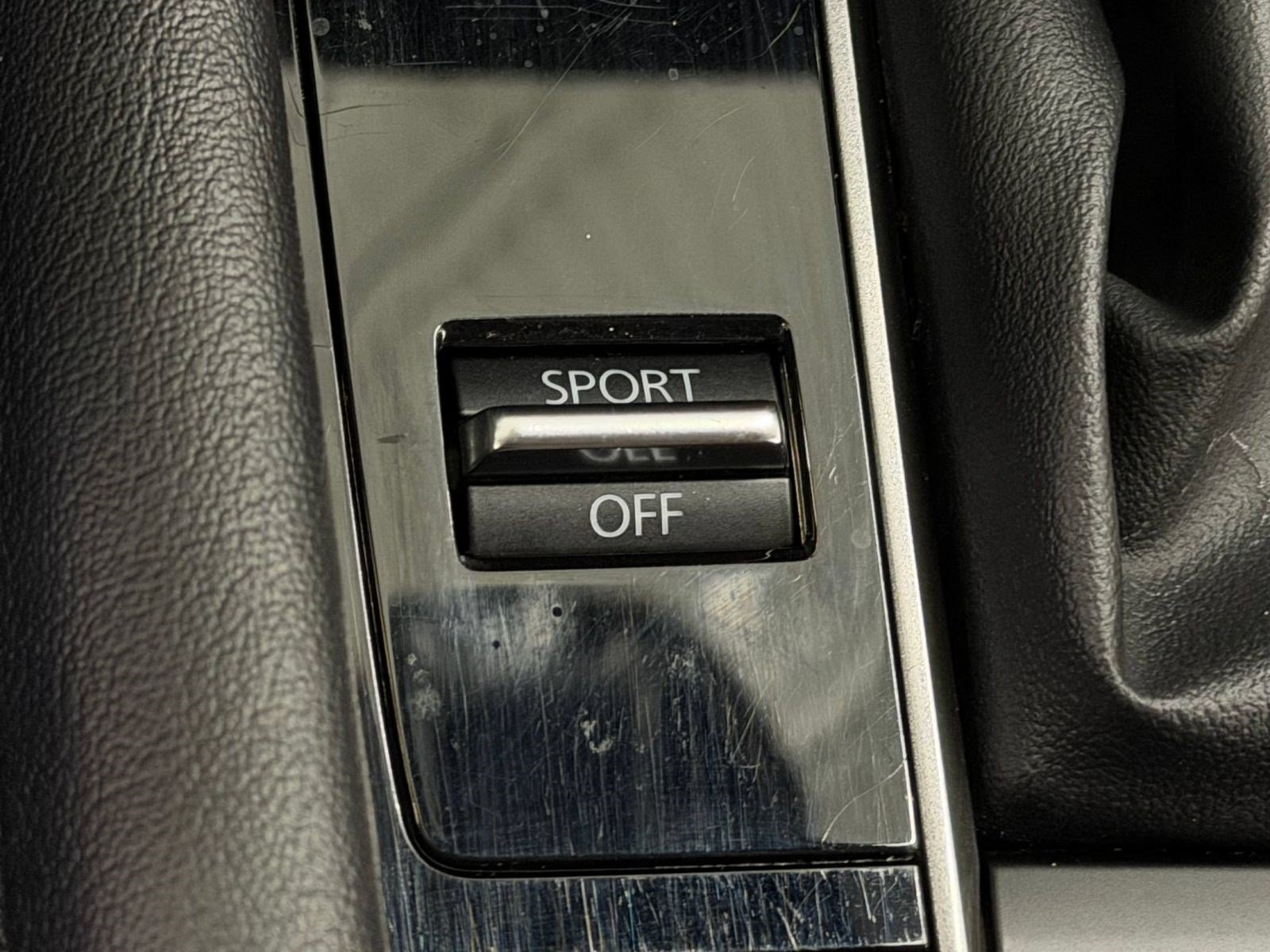 Used 2025 MAZDA MAZDA3 s FWD image 18