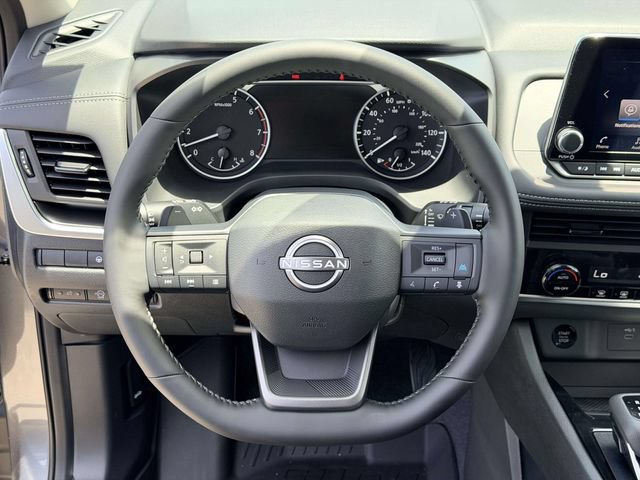New 2026 Nissan Rogue SV AWD/4WD image 18