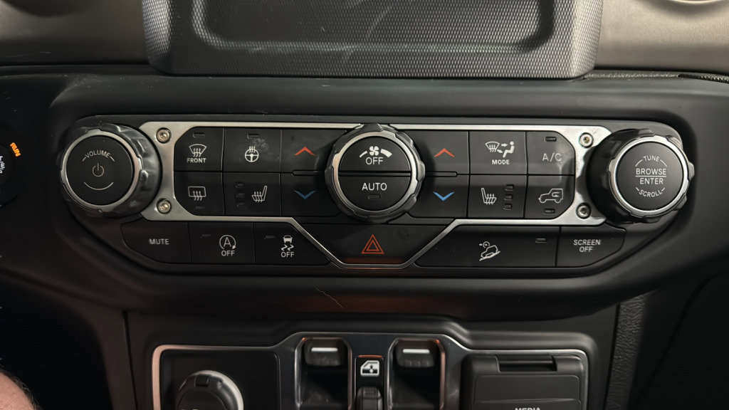 Used 2020 Jeep Wrangler Unlimited Sport S image 22