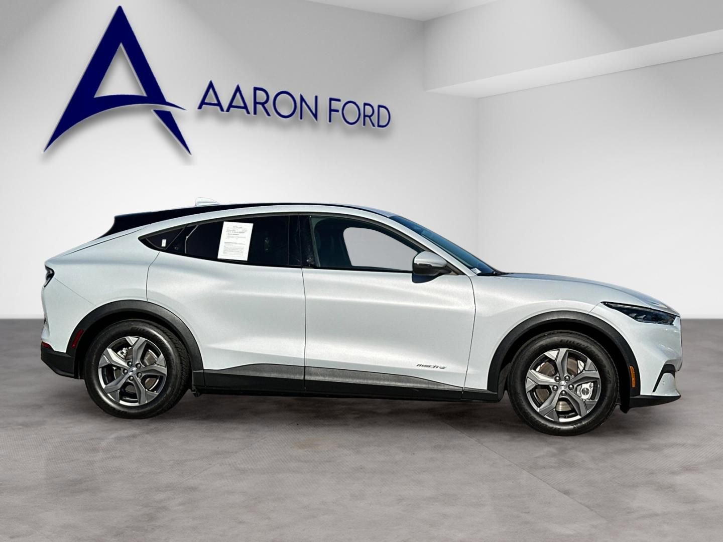 Used 2021 Ford Mustang Mach-E Select image 6