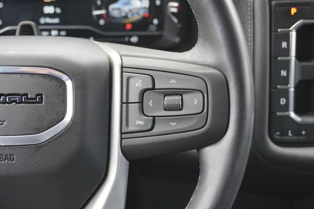 Used 2023 GMC Yukon XL Denali w/ Denali Reserve Package AWD/4WD image 13