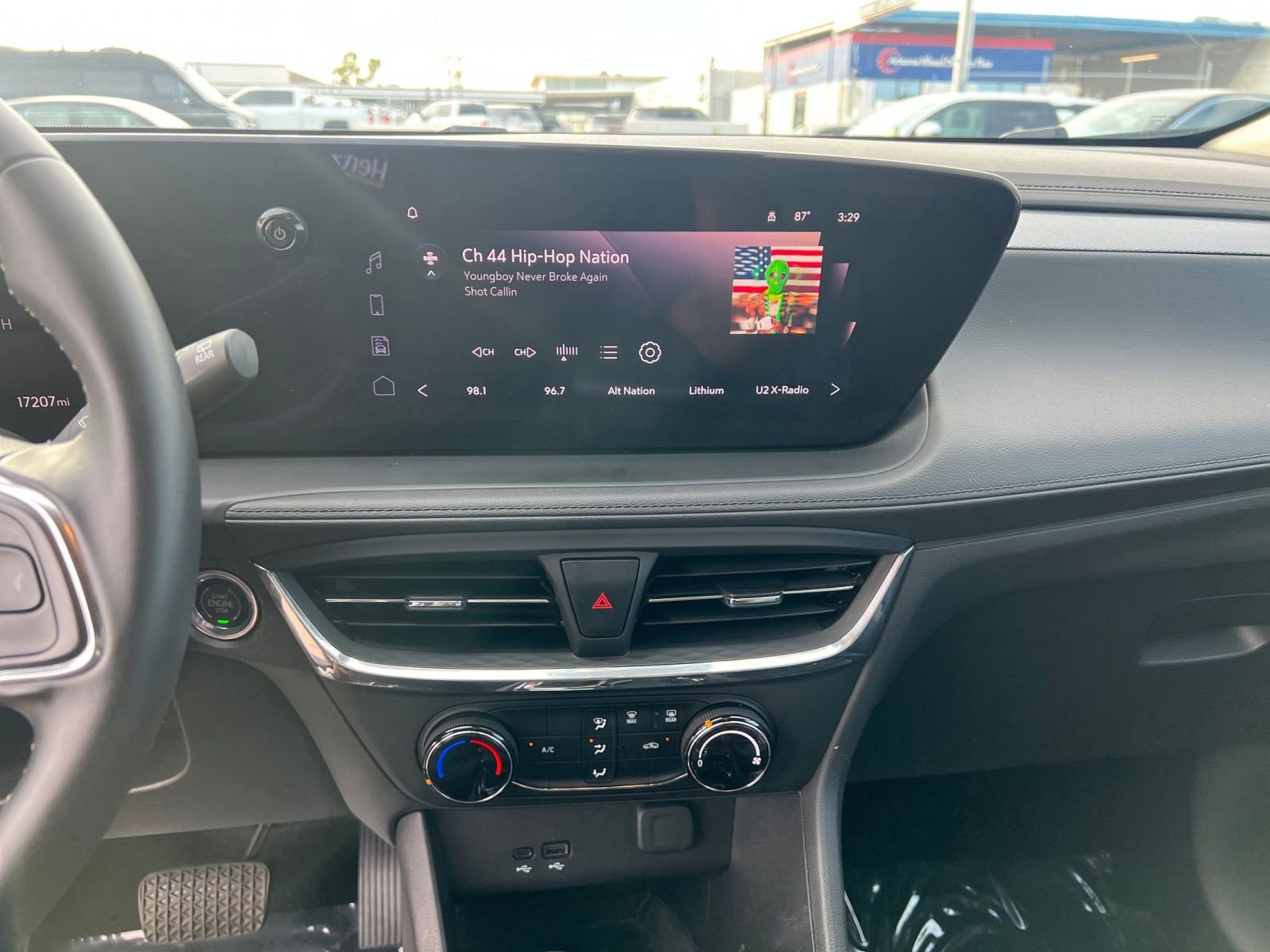 Used 2025 Buick Encore GX Preferred image 18