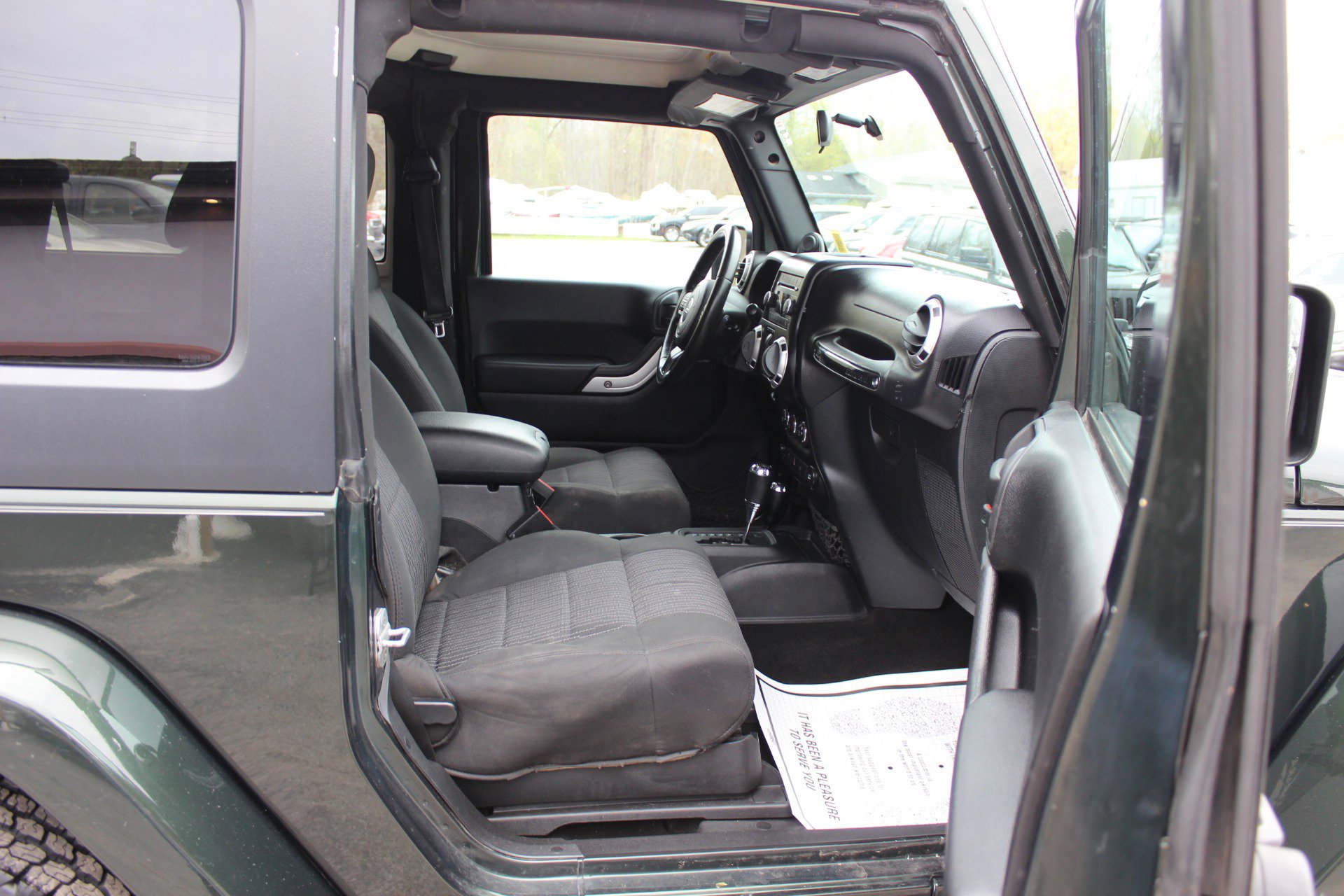 Used 2011 Jeep Wrangler Sahara w/ Connectivity Group AWD/4WD image 28