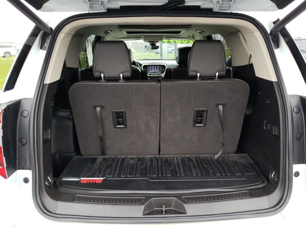 Used 2020 GMC Acadia Denali w/ LPO, 'HIT The Road' Package AWD/4WD image 23