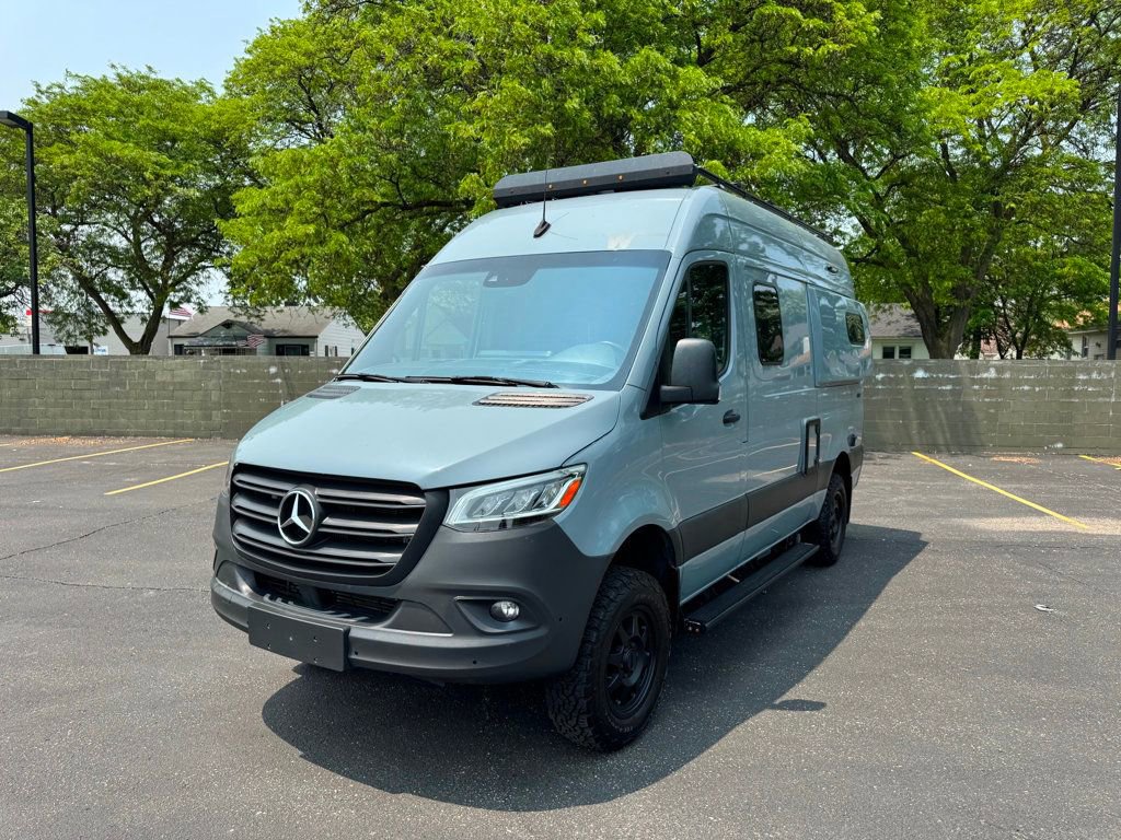 Used 2021 Mercedes-Benz Sprinter 2500 image 1
