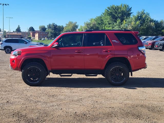 Used 2020 Toyota 4Runner TRD Off-Road Premium AWD/4WD image 2
