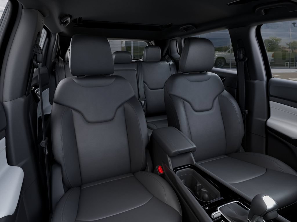 New 2026 Jeep Compass Limited w/ Sun, Sound & Navigation Group AWD/4WD image 17