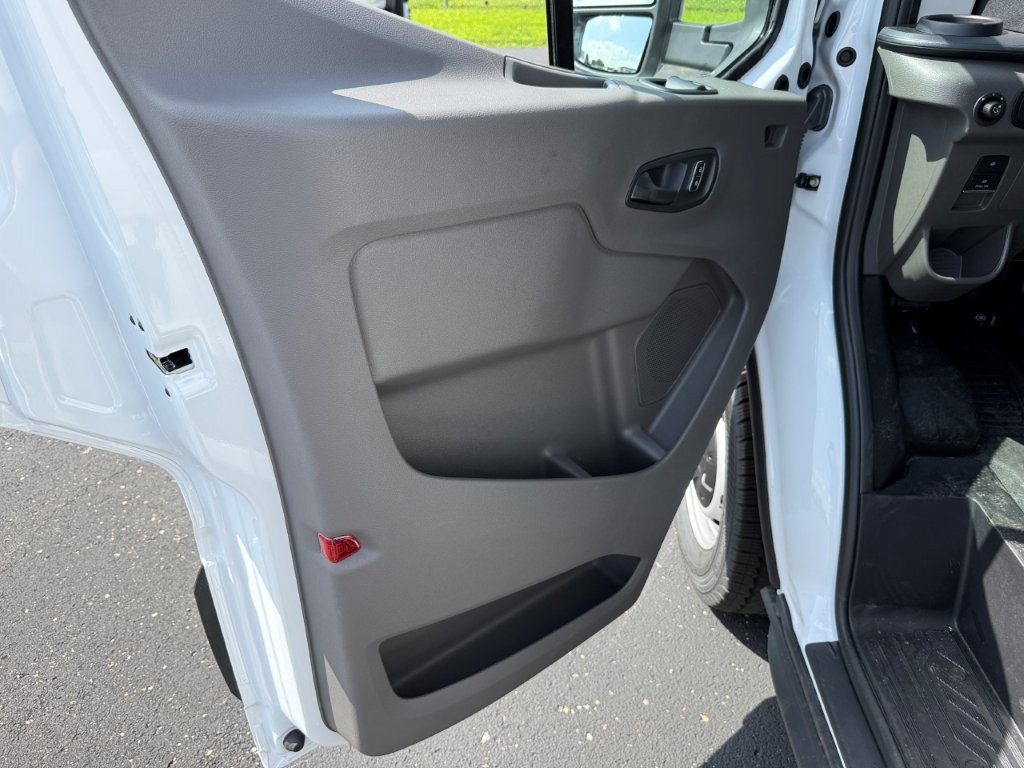 New 2026 Ford Transit 150 Low Roof w/ Electrician Trade Package RWD image 19