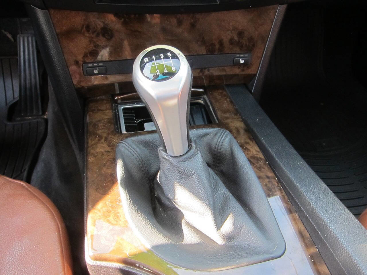 Used 2006 BMW 530xi Sedan image 13