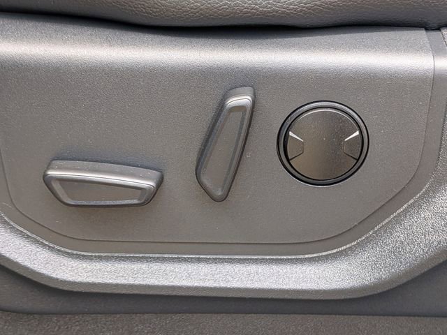 Used 2022 Ford F250 Lariat w/ Lariat Value Package image 20