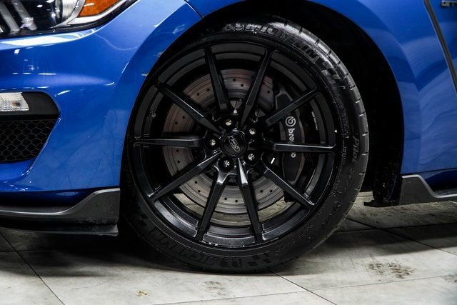 Used 2017 Ford Mustang Shelby GT350 image 5