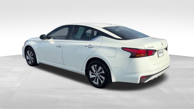 Used 2025 Nissan Altima 2.5 S FWD image 4