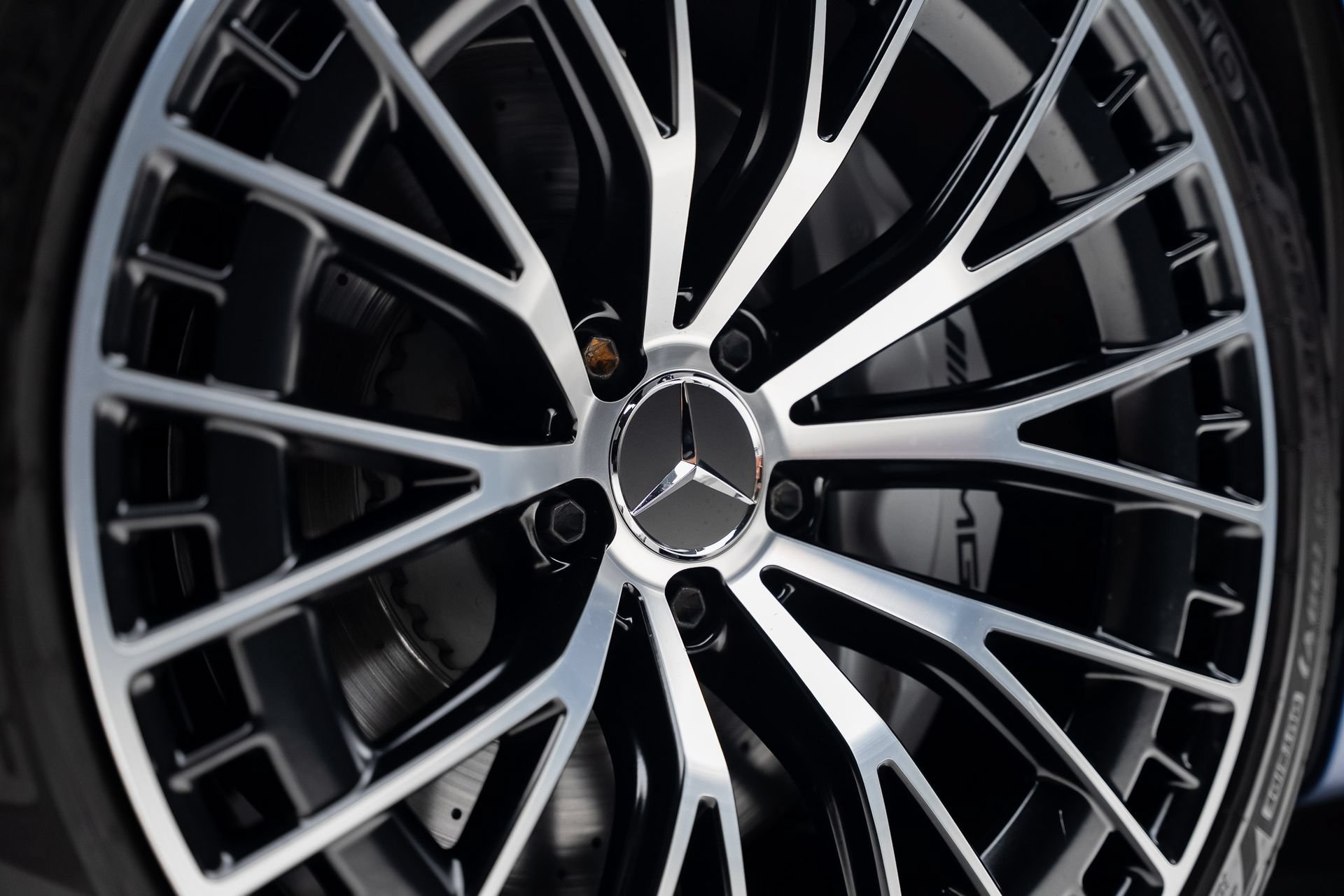Used 2024 Mercedes-Benz CLE 53 AMG 4MATIC w/ Driver Assistance Package image 23